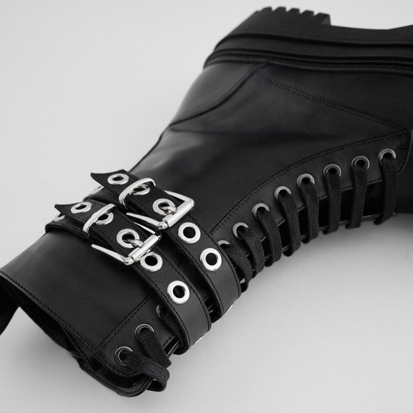 ZARA LOW HEEL LACED LEATHER ANKLE BOOTS NWT - Picture 6 of 9